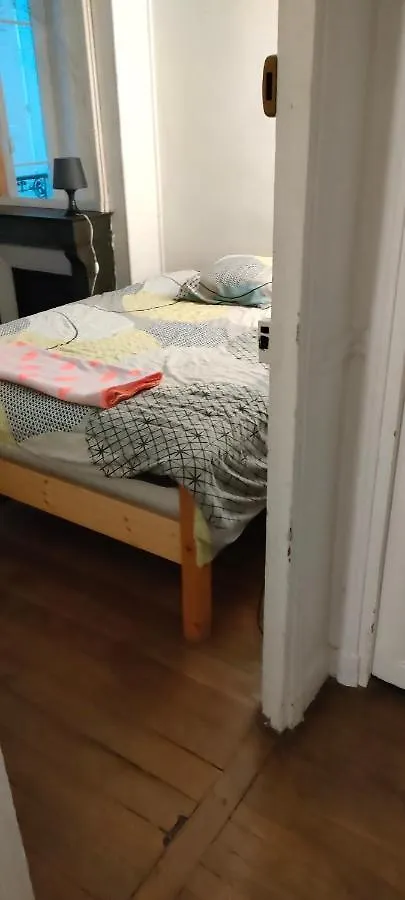 Homestay Private Room III For 1 Person Maximum In Our Family Apartment In Paris 10, Near La Gare Du Nord France