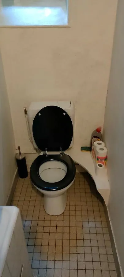Private Room III For 1 Person Maximum In Our Family Apartment In Paris 10, Near La Gare Du Nord Homestay